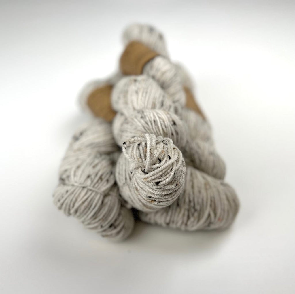 Honeybee - US Raised and Milled Shaniko Wool - Abundant Earth Fiber