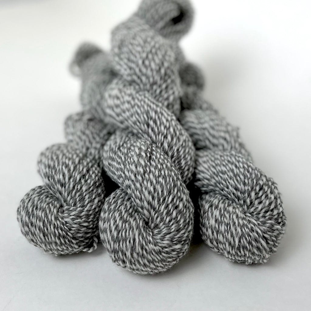 Tulip - White/Gray